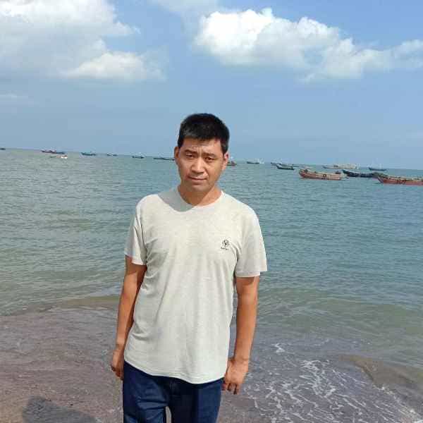 44岁岁辽宁单身帅哥 - 红河吉缘网