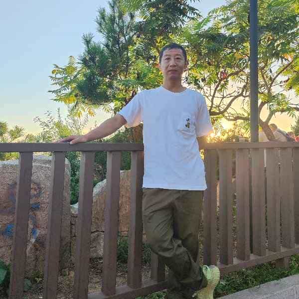 47岁岁辽宁单身帅哥 - 红河吉缘网