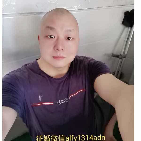 45岁岁湖南单身帅哥 - 红河吉缘网